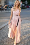 Sukienka SALMA maxi z brokatem różowa